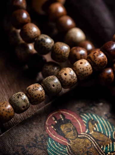 Aged Material Star Moon Bodhi Buddhist Prayer Beads Bracelet with Accessories - 108 Beads