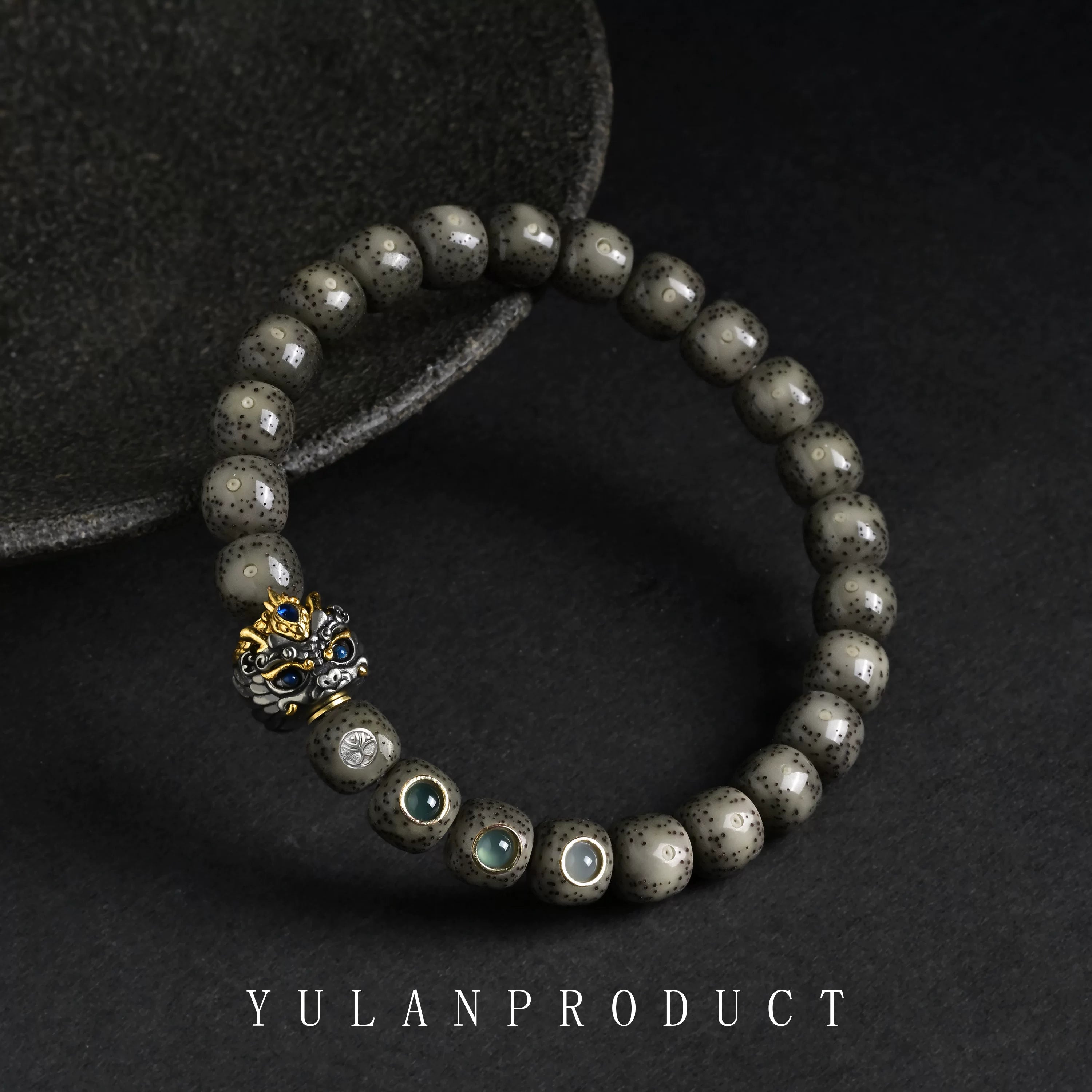 Yulan Wenwan [Xuanwu Town Ku Jianbing] Xingyue Bodhi waxy ice stone jade material 9mm disc play bracelet