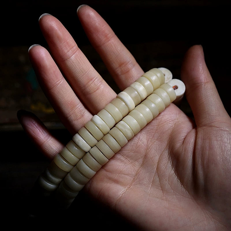 Tibetan Yak Bone 108 Beads Mala Prayer Bracelet For Men Hand Playable Tibetan Style Yak Horn Bone Mala Beads Bracelet Vintage 108 Beads Buddhist Rosary Wrist Bangle Men's Meditation Handheld Prayer Beads