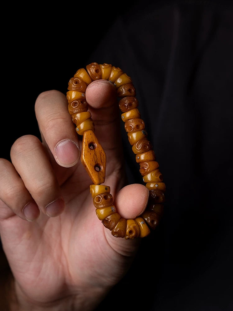 Original Design Tibetan Style Slanted Cut Citipati Yak Bone Mala Prayer Beads Bracelet Handcrafted Tibetan Buddhism Yak Bone Bead Wrist Mala for Meditation and Collection