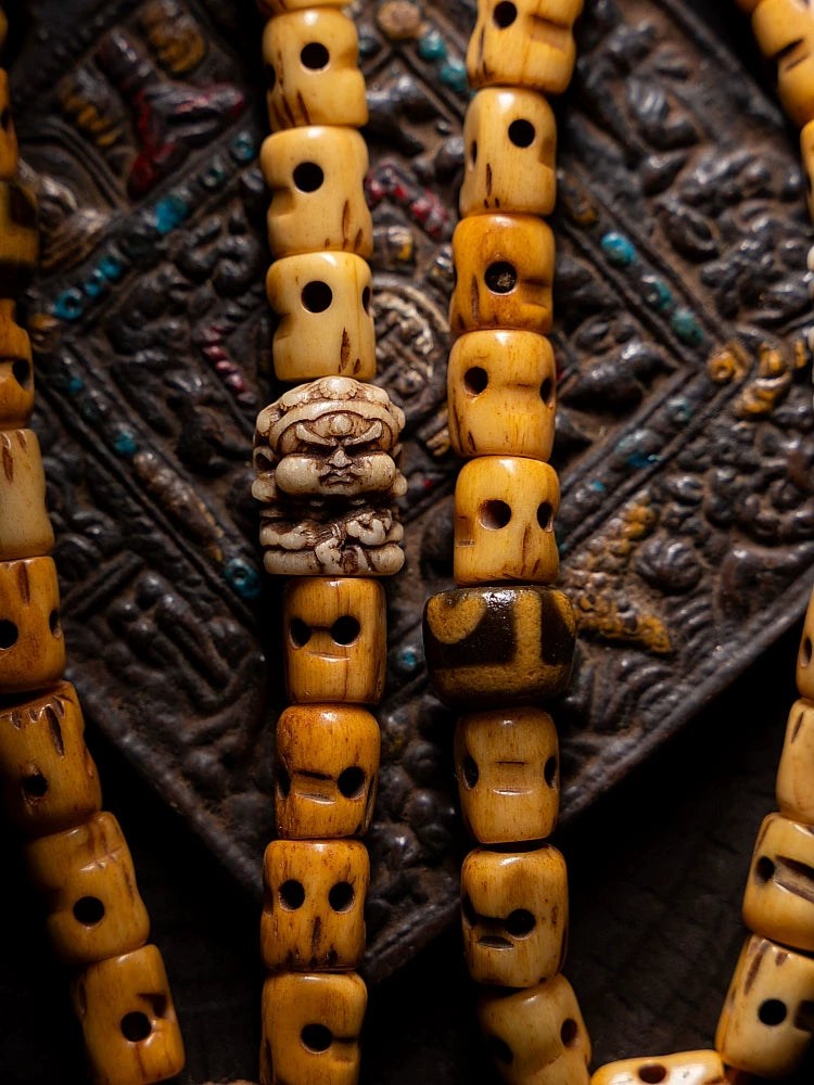 Hand Carved Replica Master of ShiTuoLin Wrist Bracelet Authentic Old Yak Bone Tibetan Style Prayer Bead Handheld Mala for Buddhist Jewelry Collection