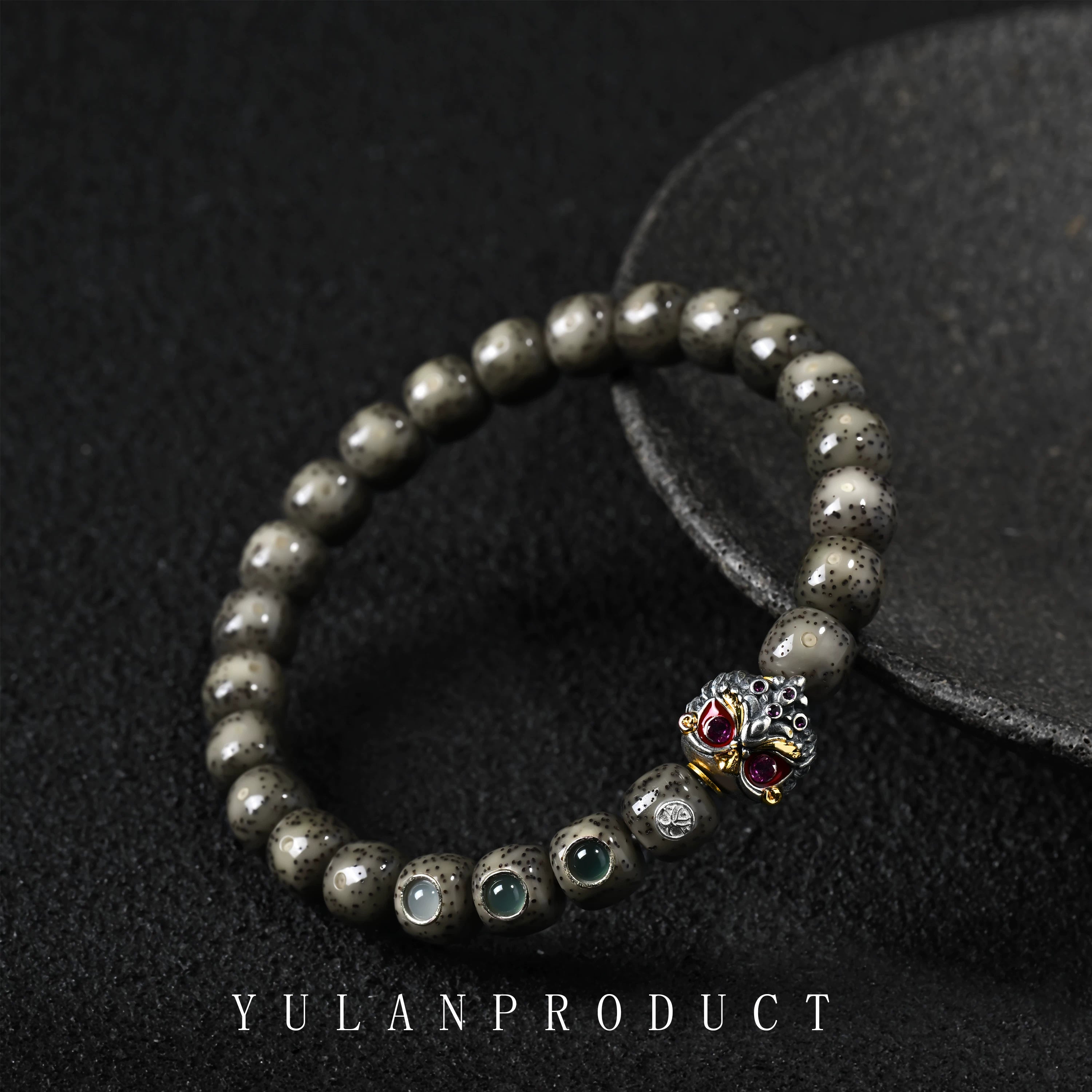 Yulan Wenwan [Xuanwu Town Ku Jianbing] Xingyue Bodhi waxy ice stone jade material 9mm disc play bracelet