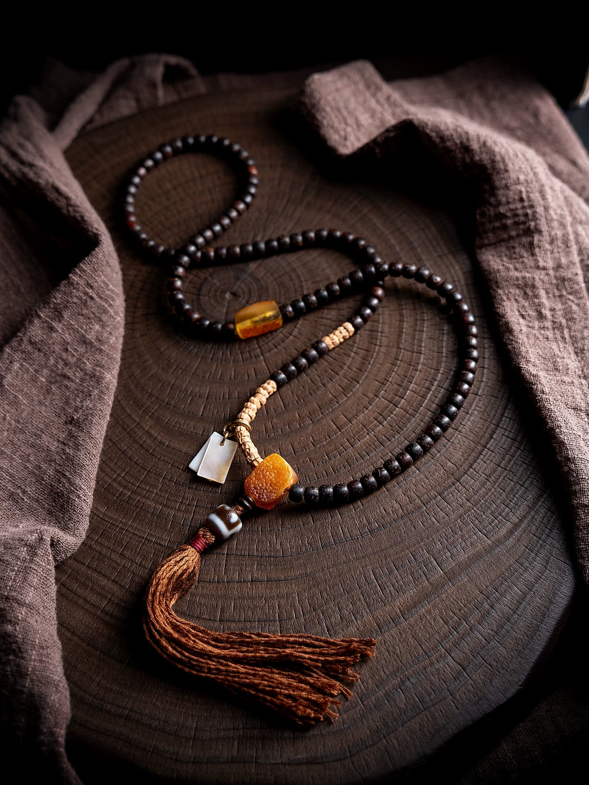 Tibetan Original Design 108 Beads Mala Bracelet Aged Star-Moon Bodhi Seed Old Material Prayer Beads Necklace Unisex Accessory For Meditation Prayer Daily Wear