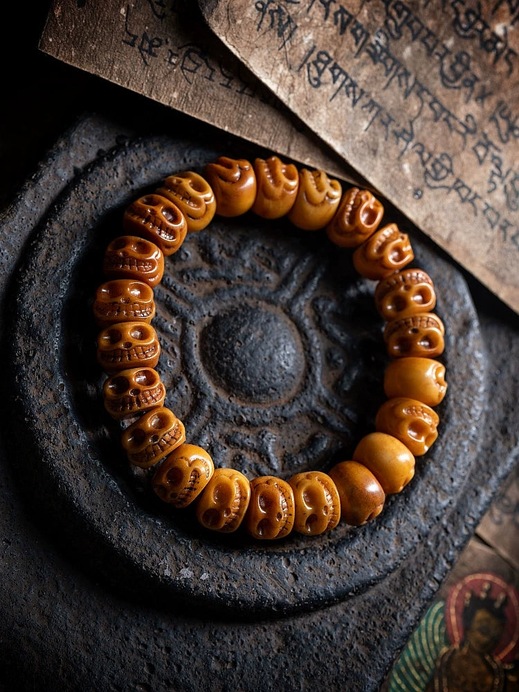 Natural Tibetan Yak Bone Mala Bracelet Single Strand Skeleton Citipatti Handmade Beaded Wristband Tibetan Style Buddhist Meditation Jewelry for Men and Women Spiritual Yoga Accessories