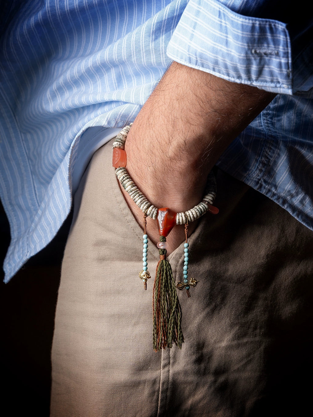 Tibetan Style Design Loach Back Star-Moon Bodhi Hand String Beaded Accessory Slant Cut Strand Bracelet Handmade Ethnic Jewelry for Men and Women Daily Wear and Meditation