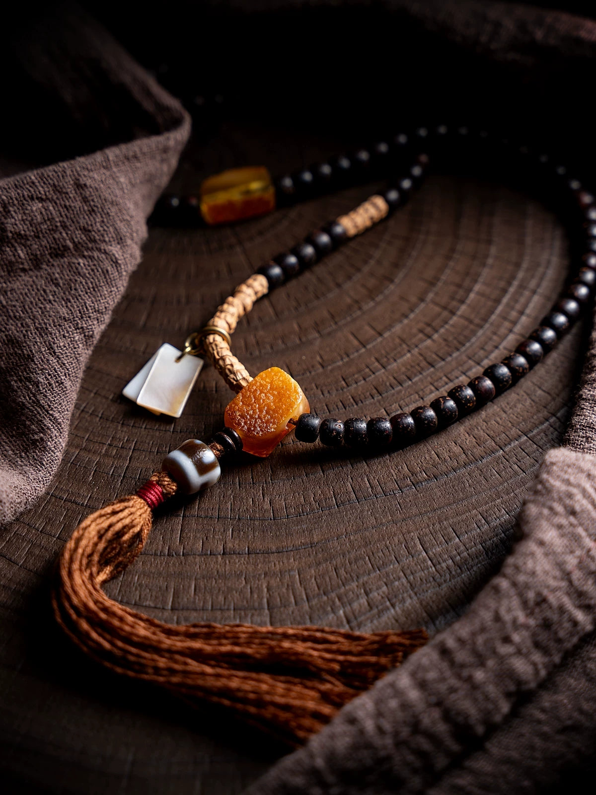 Tibetan Original Design 108 Beads Mala Bracelet Aged Star-Moon Bodhi Seed Old Material Prayer Beads Necklace Unisex Accessory For Meditation Prayer Daily Wear