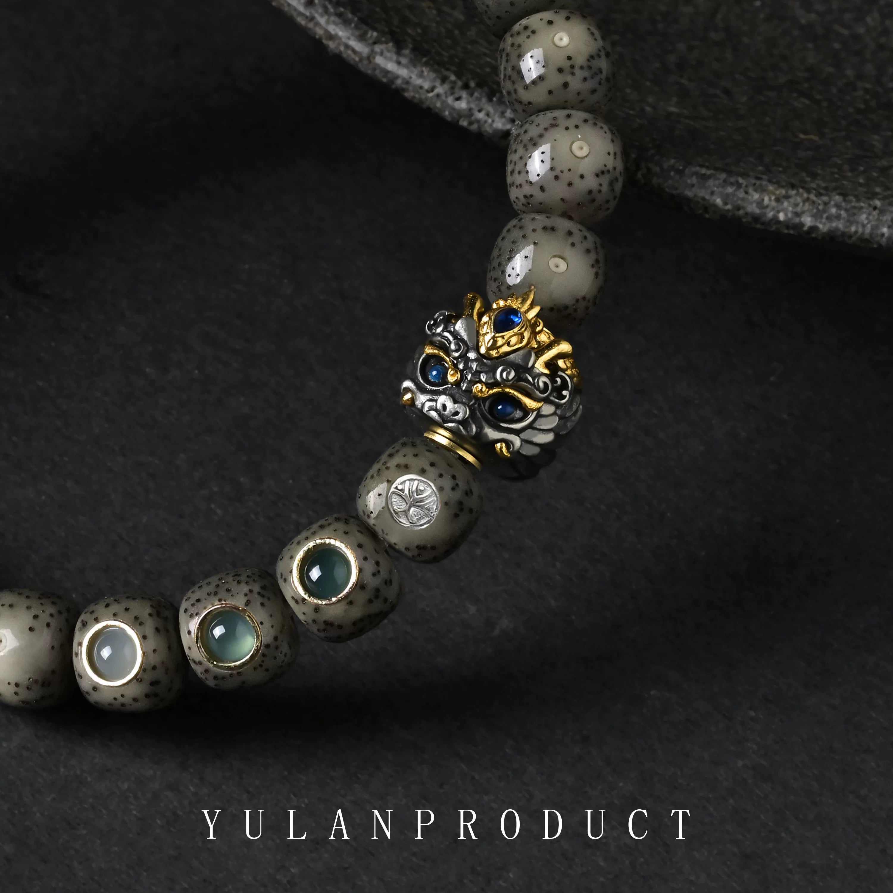 Yulan Wenwan [Xuanwu Town Ku Jianbing] Xingyue Bodhi waxy ice stone jade material 9mm disc play bracelet