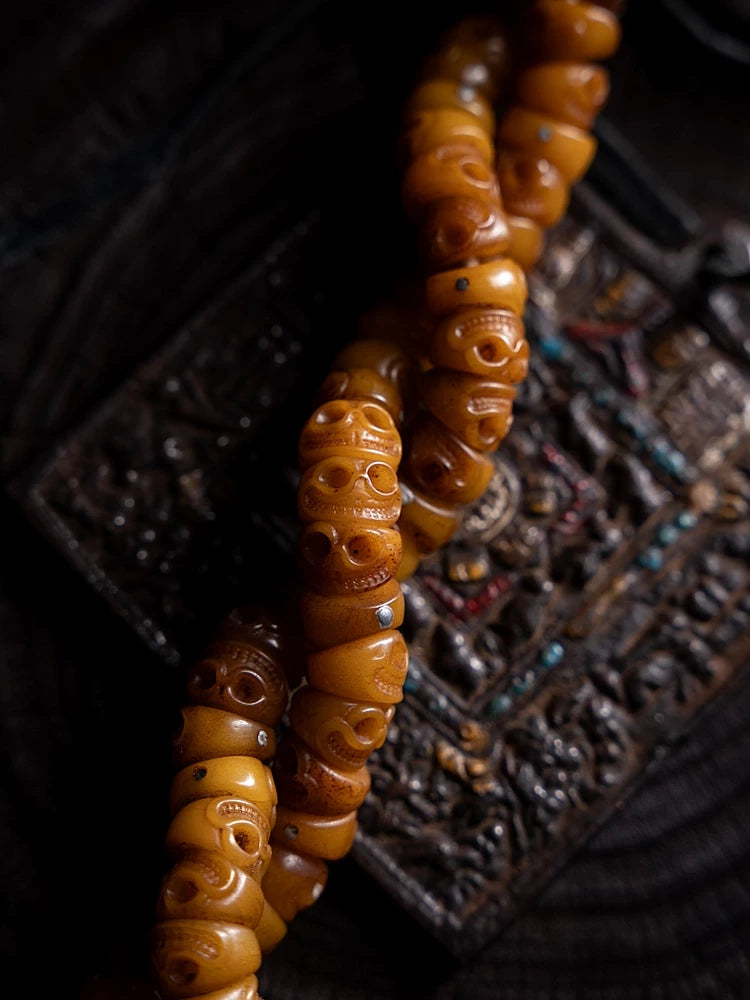 Original Design Tibetan Style Slanted Cut Citipati Yak Bone Mala Prayer Beads Bracelet Handcrafted Tibetan Buddhism Yak Bone Bead Wrist Mala for Meditation and Collection