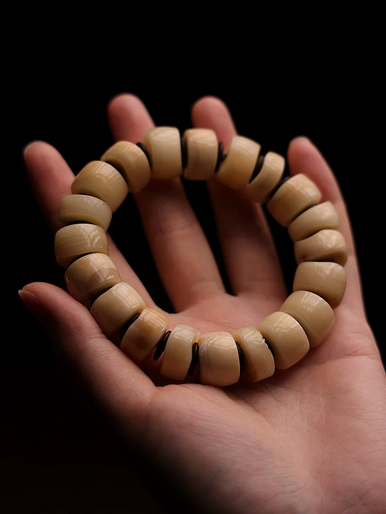 Tibetan Style Yak Bone Mala Beads Bracelet Irregular Shape Single Strand Hand String for Men and Women Tibetan Yak Bone Prayer Beads Bracelet for Hand Polishing Meditation Jewelry