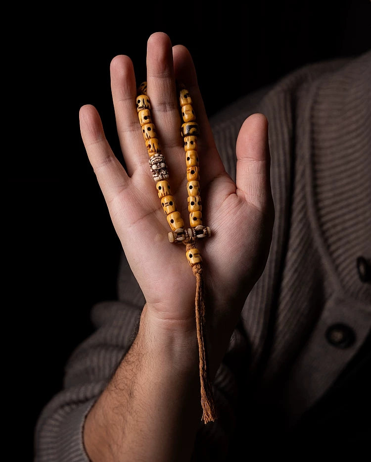 Hand Carved Replica Master of ShiTuoLin Wrist Bracelet Authentic Old Yak Bone Tibetan Style Prayer Bead Handheld Mala for Buddhist Jewelry Collection