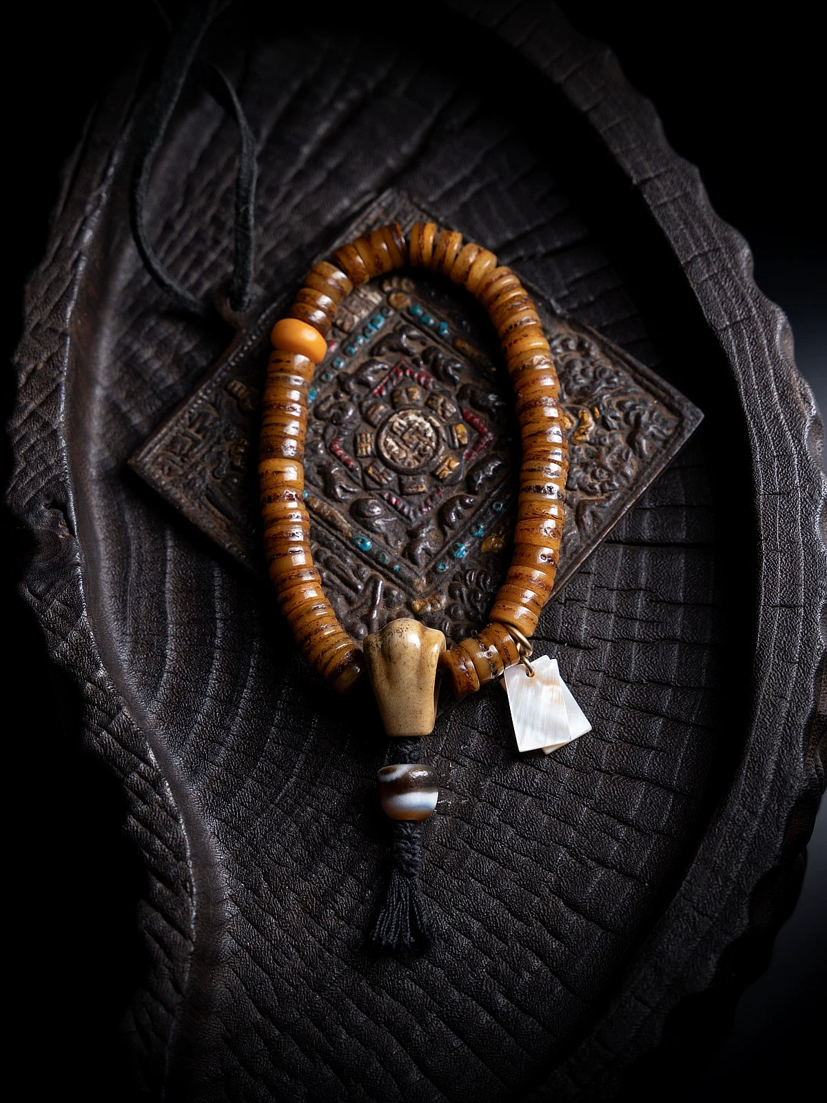 Original Tibetan Style Antique Yak Bone Beads Bracelet Traditional Tibetan Sacred Spirit Bone Handheld Mala For Hand Polishing Play Collection
