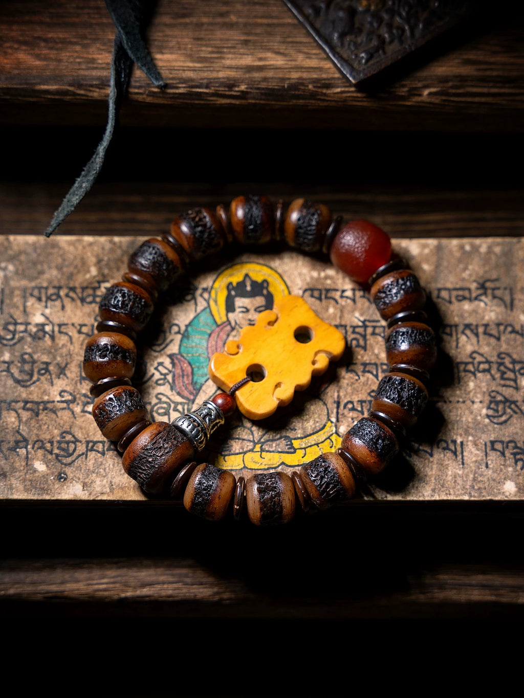 Original Design Tibetan Gahwa Old Yak Bone Prayer Beads Bracelet Handmade Tibetan Buddhist Spiritual Blessing Vintage Sacred Old Material Mala Wrist Bracelet