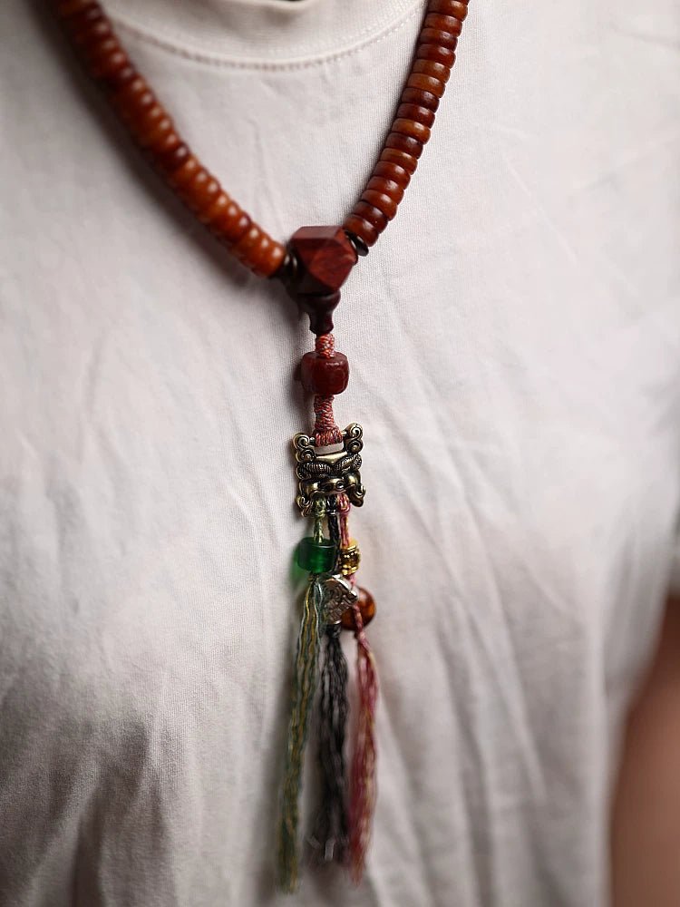 Tibetansk stil, naturligt gammelt materiale, yakokseben, 108 perler bedemala til mænd og kvinder, yakoksebenarmbånd/-halskæde med skriftspænde, håndlavede tibetanske smykker